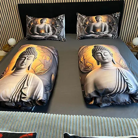 Happy * Klagenfurt am Woerthersee